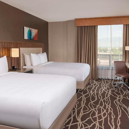 Doubletree By Hilton San Bernardino Hotel Ngoại thất bức ảnh