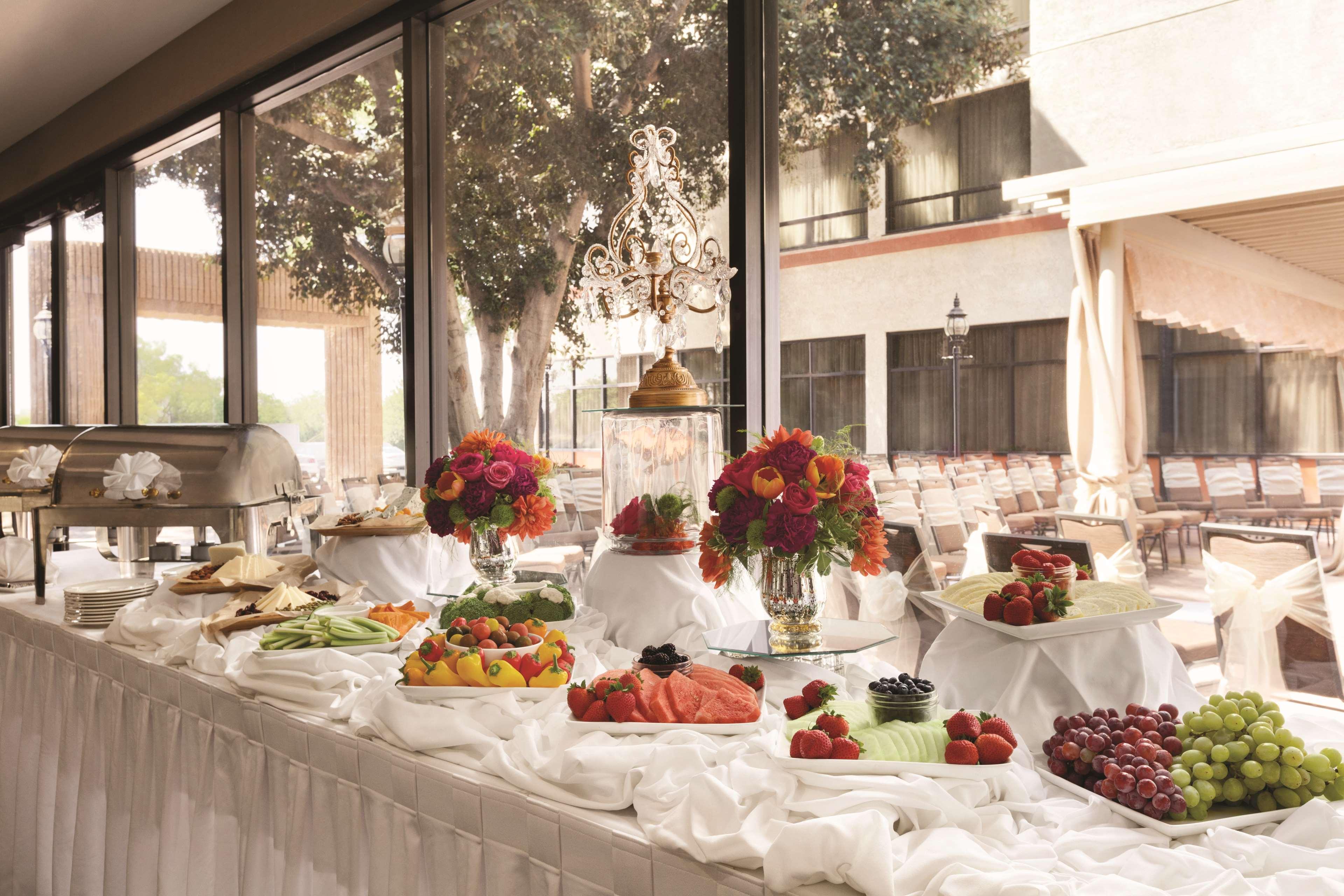 Doubletree By Hilton San Bernardino Hotel Ngoại thất bức ảnh