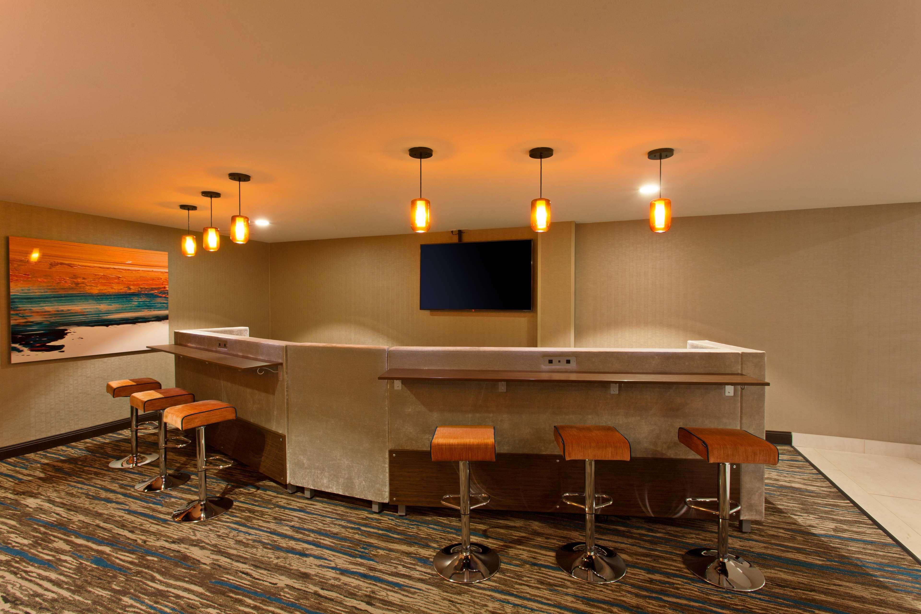 Doubletree By Hilton San Bernardino Hotel Ngoại thất bức ảnh