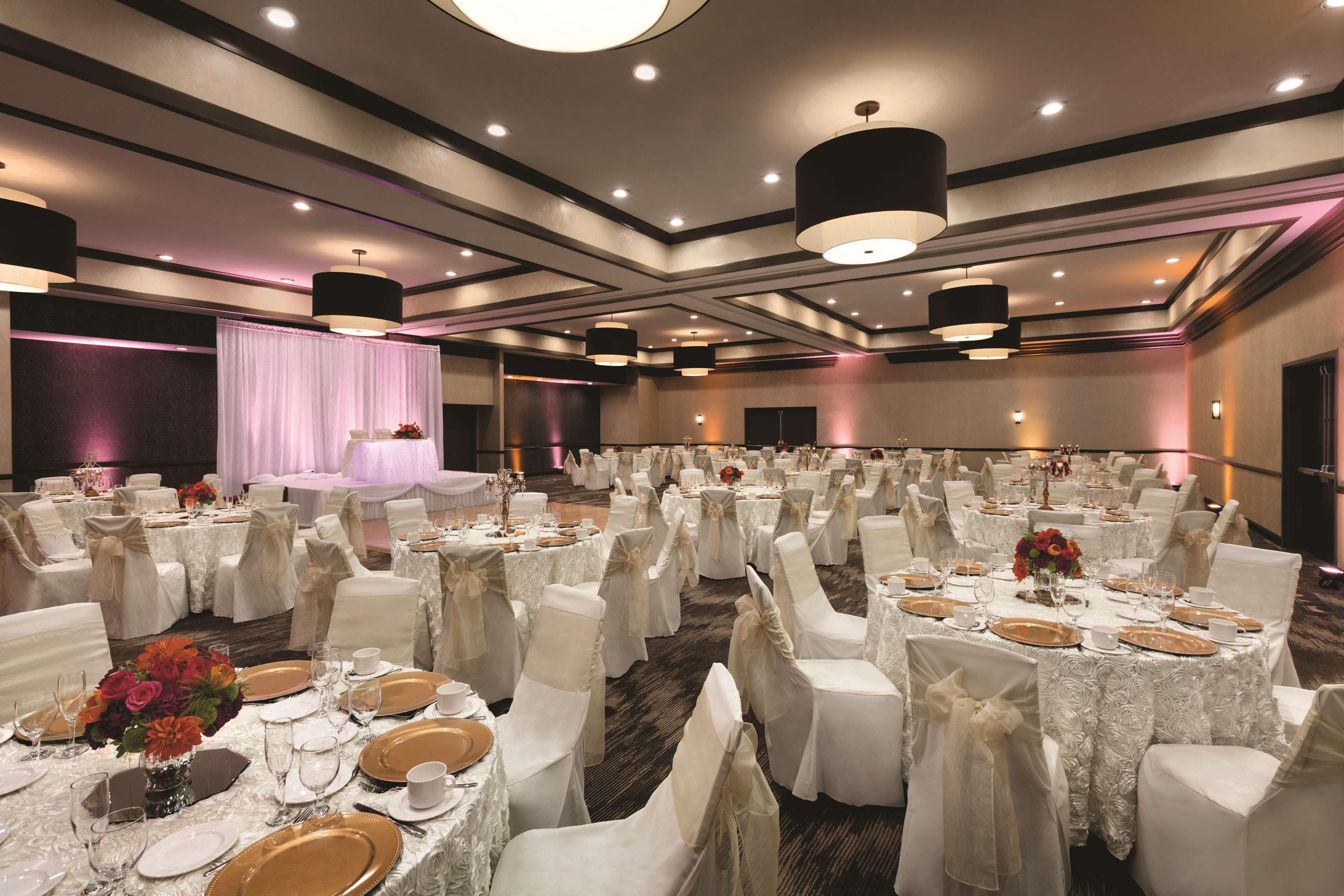 Doubletree By Hilton San Bernardino Hotel Ngoại thất bức ảnh