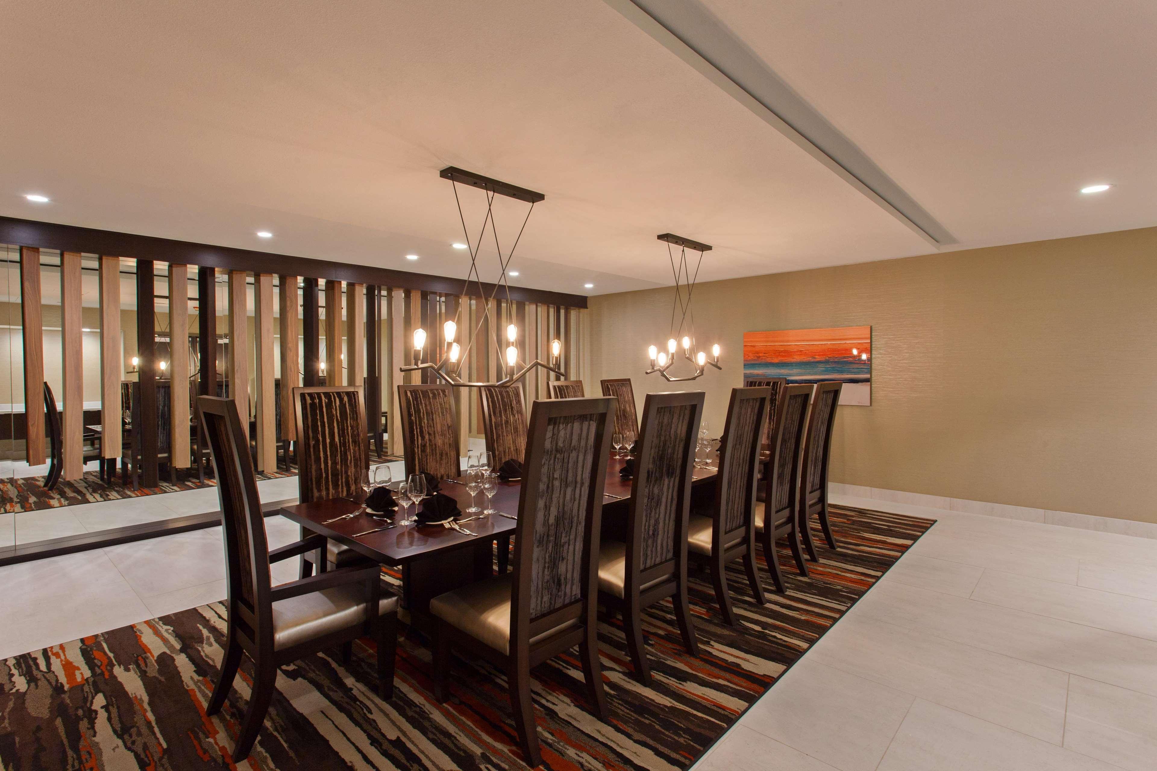 Doubletree By Hilton San Bernardino Hotel Ngoại thất bức ảnh