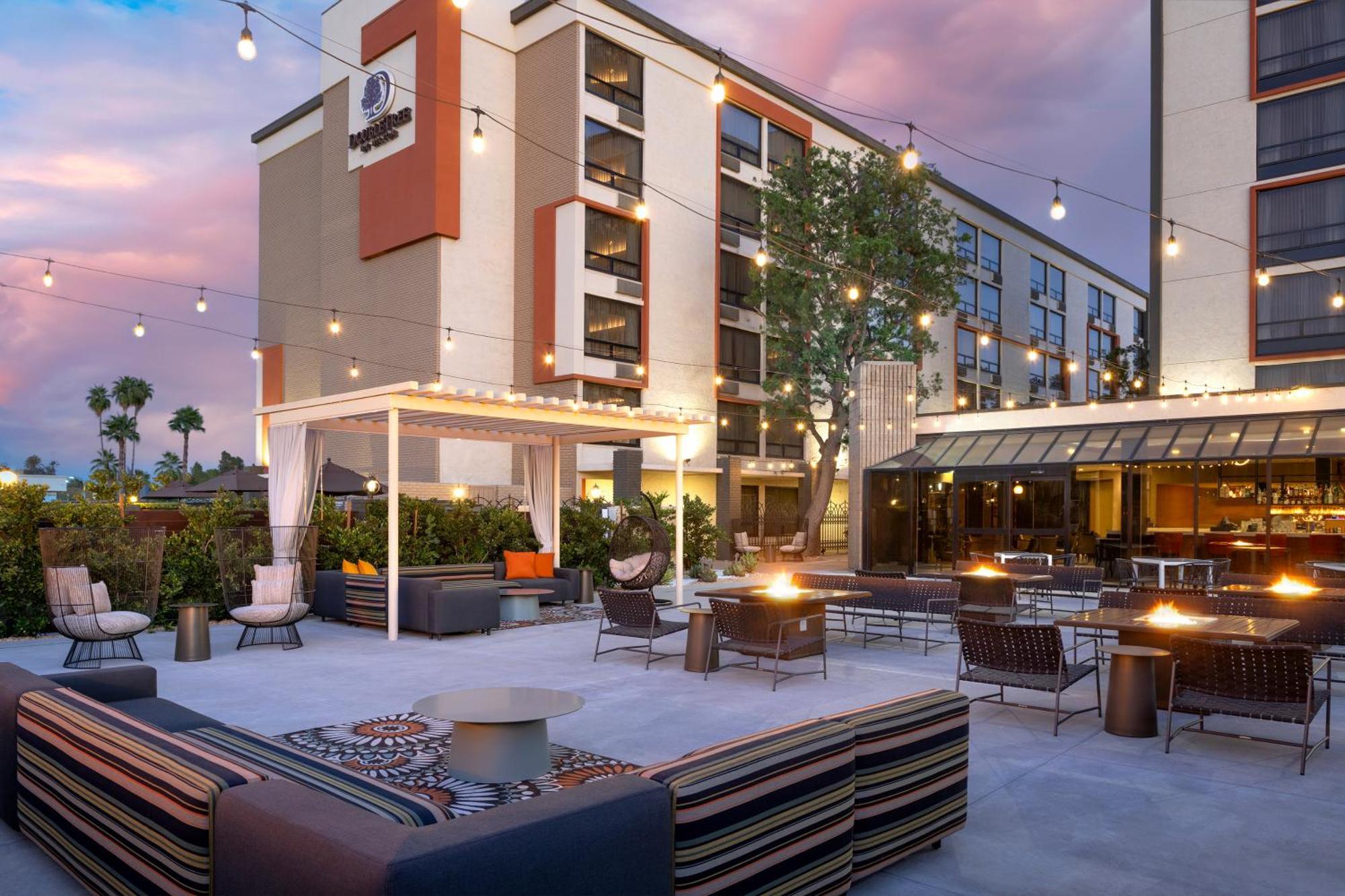 Doubletree By Hilton San Bernardino Hotel Ngoại thất bức ảnh