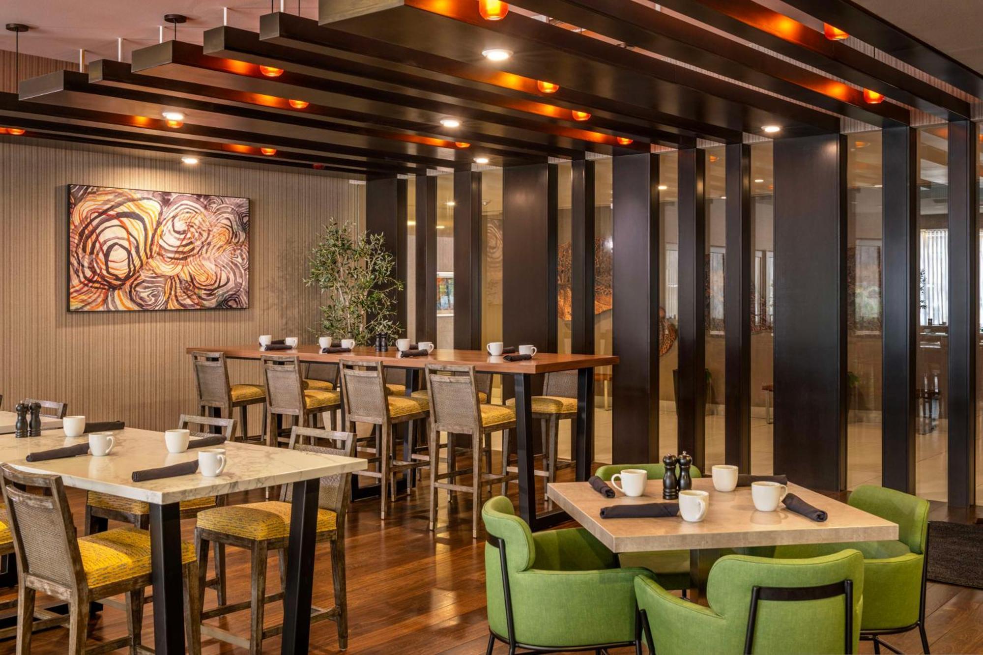 Doubletree By Hilton San Bernardino Hotel Ngoại thất bức ảnh