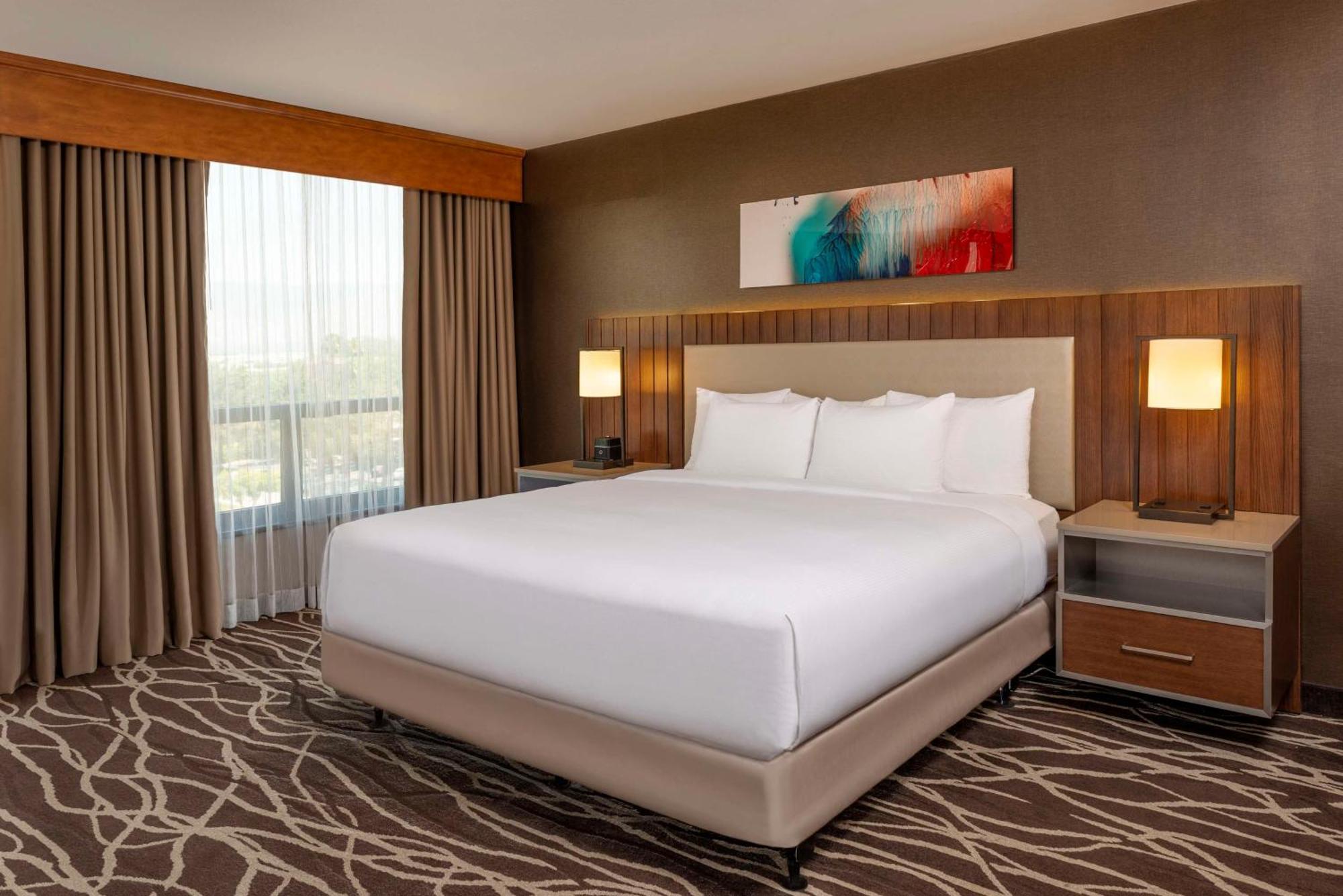 Doubletree By Hilton San Bernardino Hotel Ngoại thất bức ảnh