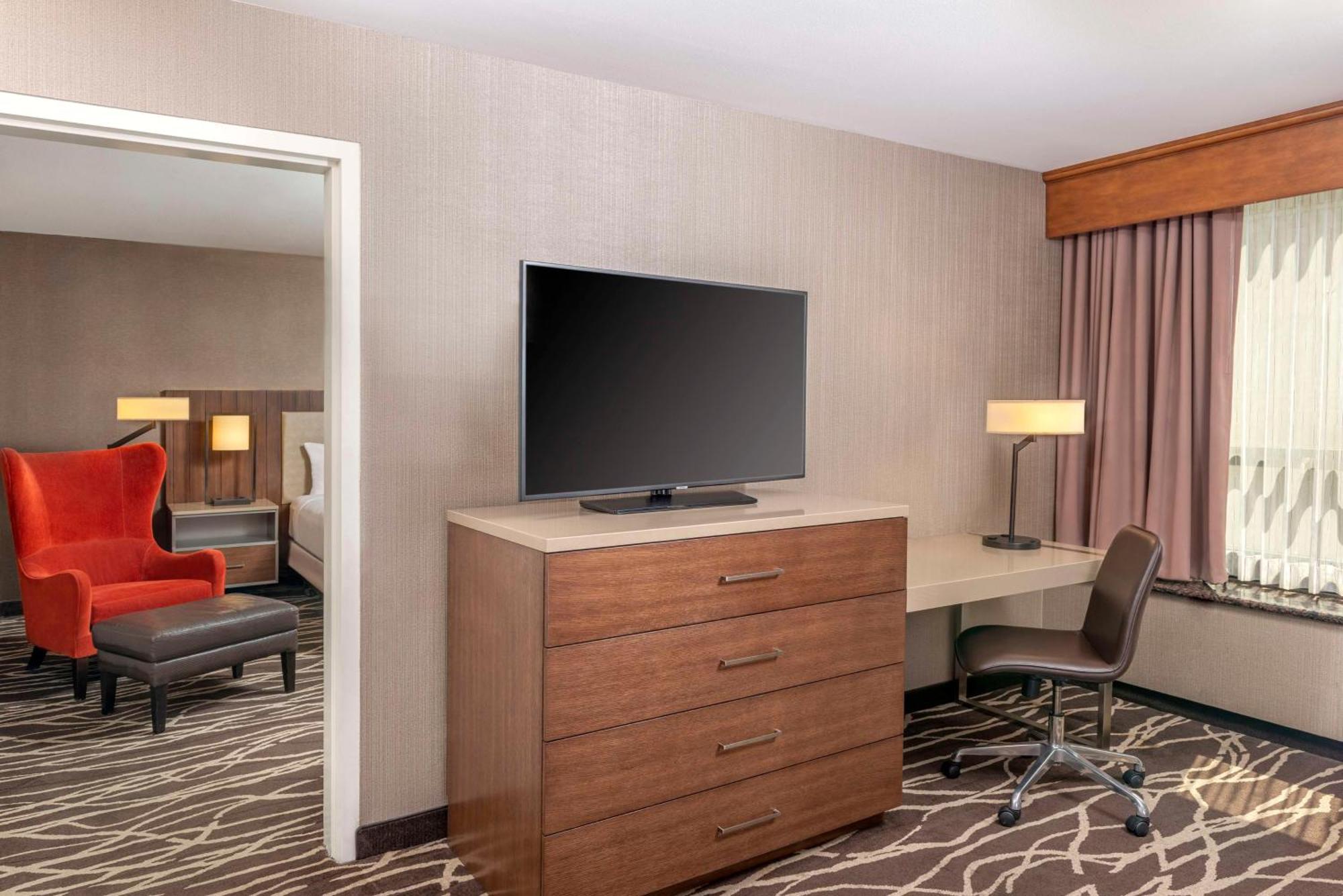 Doubletree By Hilton San Bernardino Hotel Ngoại thất bức ảnh